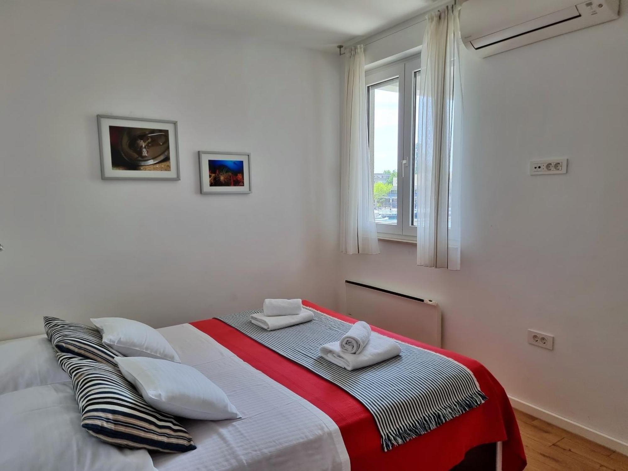 Mitra Zonata Blue Appartement Omiš Buitenkant foto