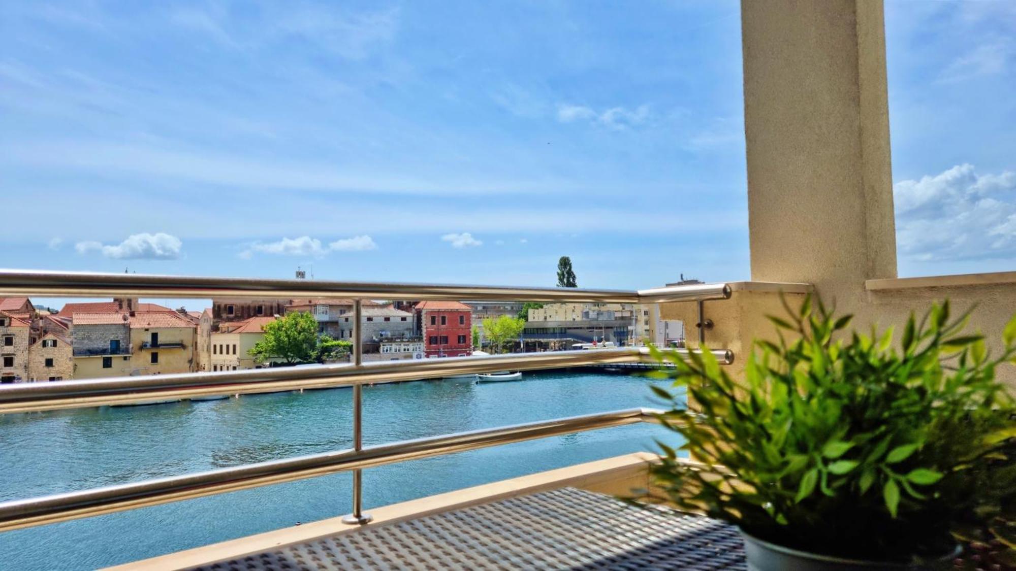Mitra Zonata Blue Appartement Omiš Buitenkant foto