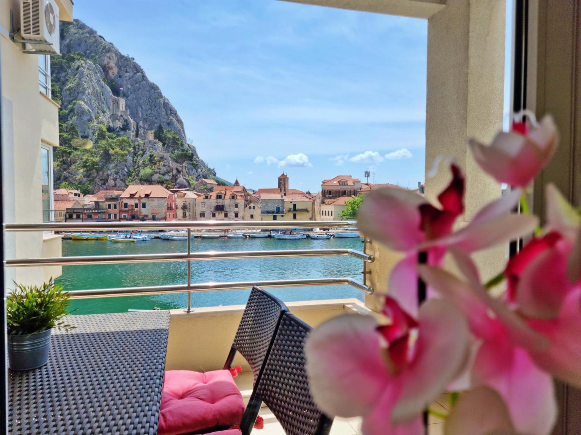 Mitra Zonata Blue Appartement Omiš Buitenkant foto